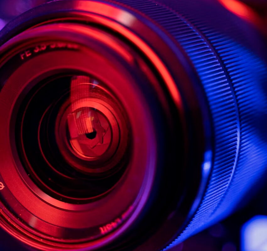 Unlocking B2B Brilliance: How Visual Storytelling Wows Prospects and Unites Teams